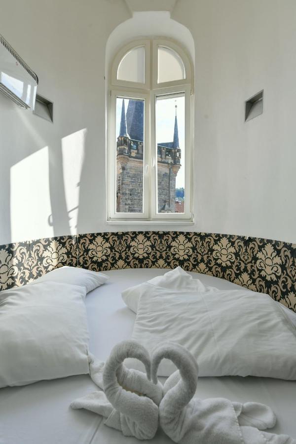 Amazing Charles Bridge Apartment Prague Ngoại thất bức ảnh