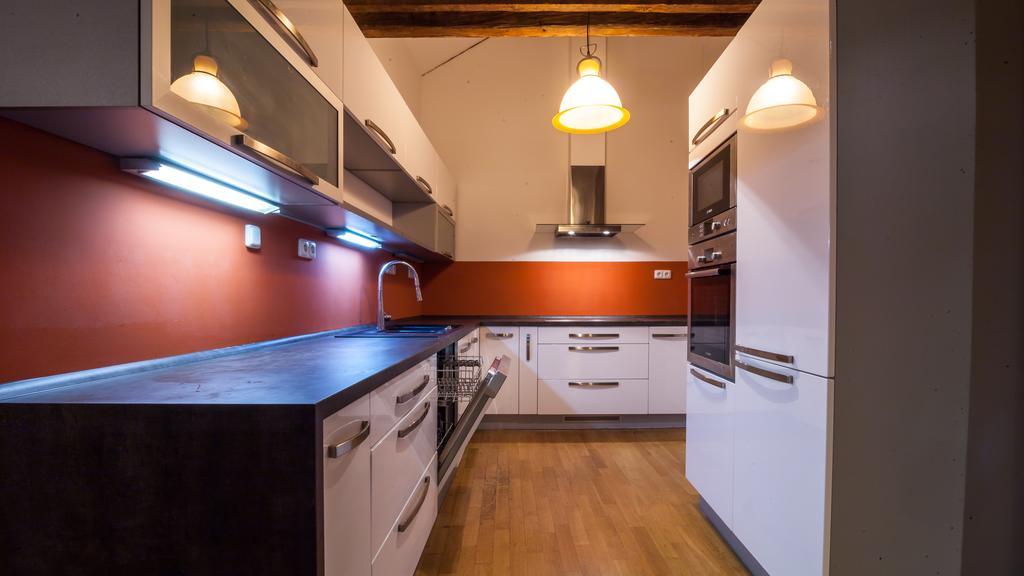Amazing Charles Bridge Apartment Prague Phòng bức ảnh