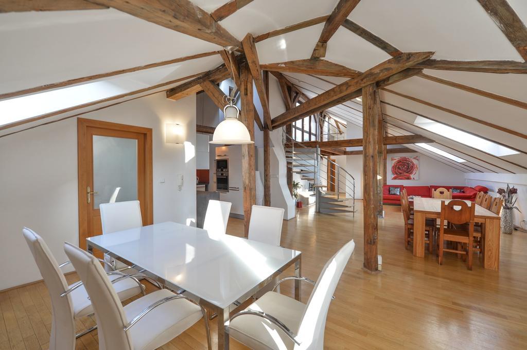Amazing Charles Bridge Apartment Prague Ngoại thất bức ảnh